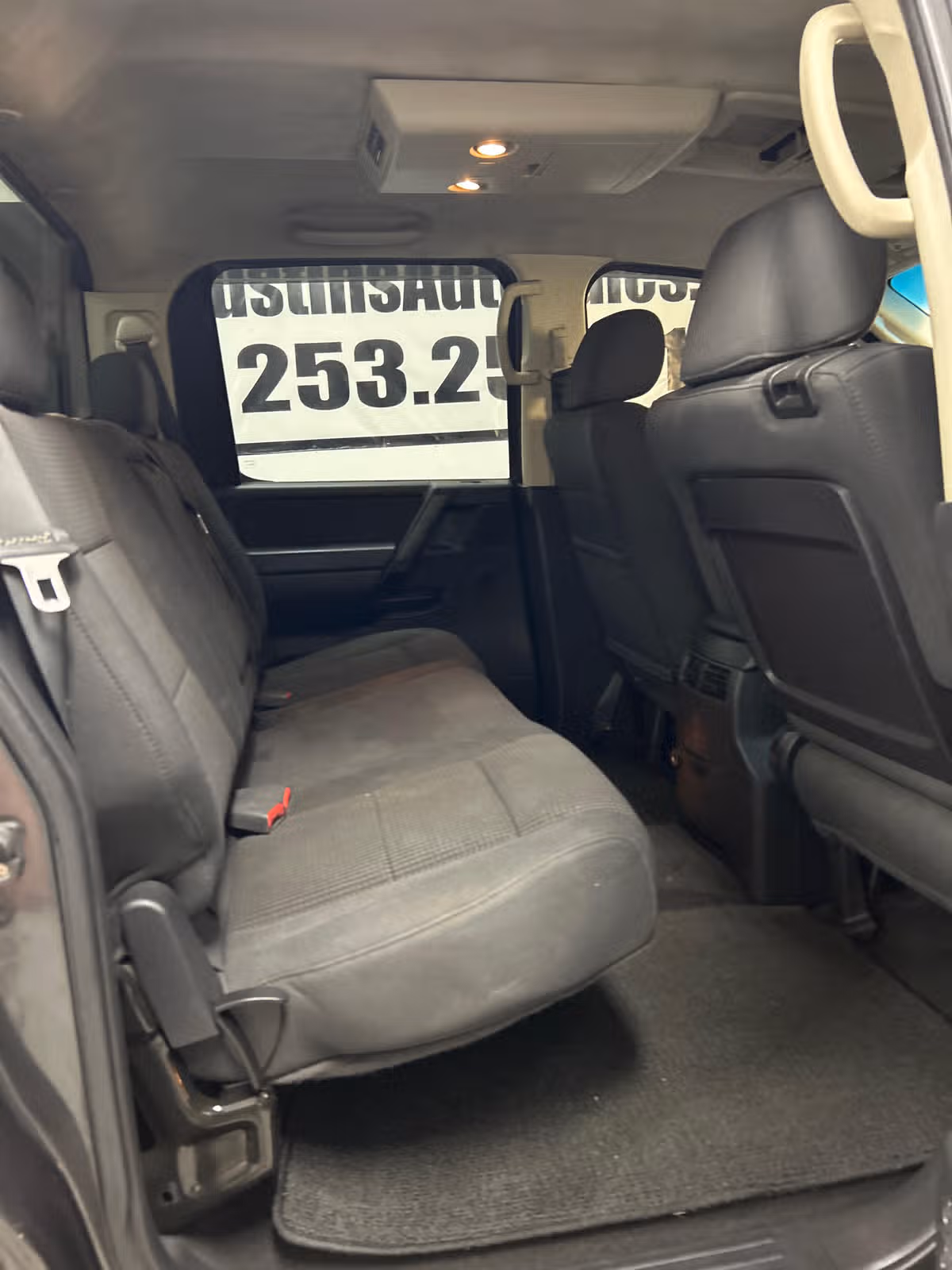 2008 Nissan Titan SE Crew Cab Image 12