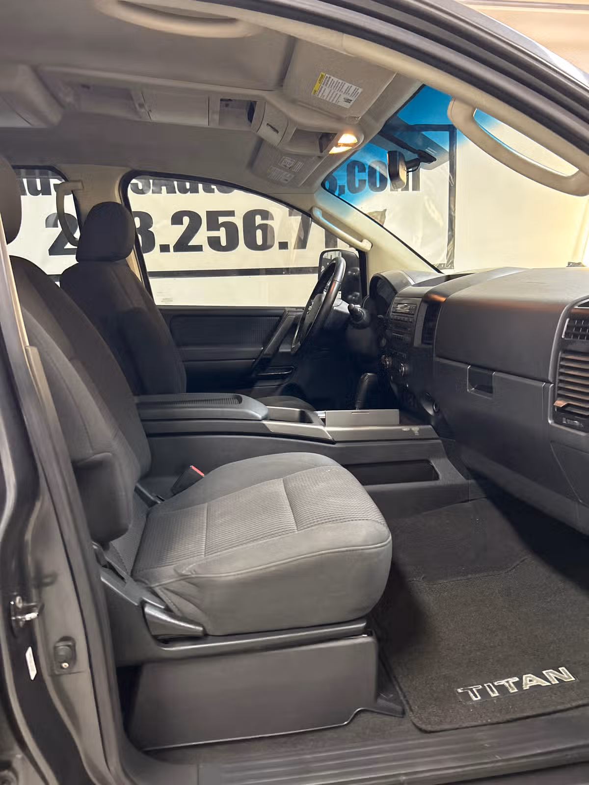 2008 Nissan Titan SE Crew Cab Image 13