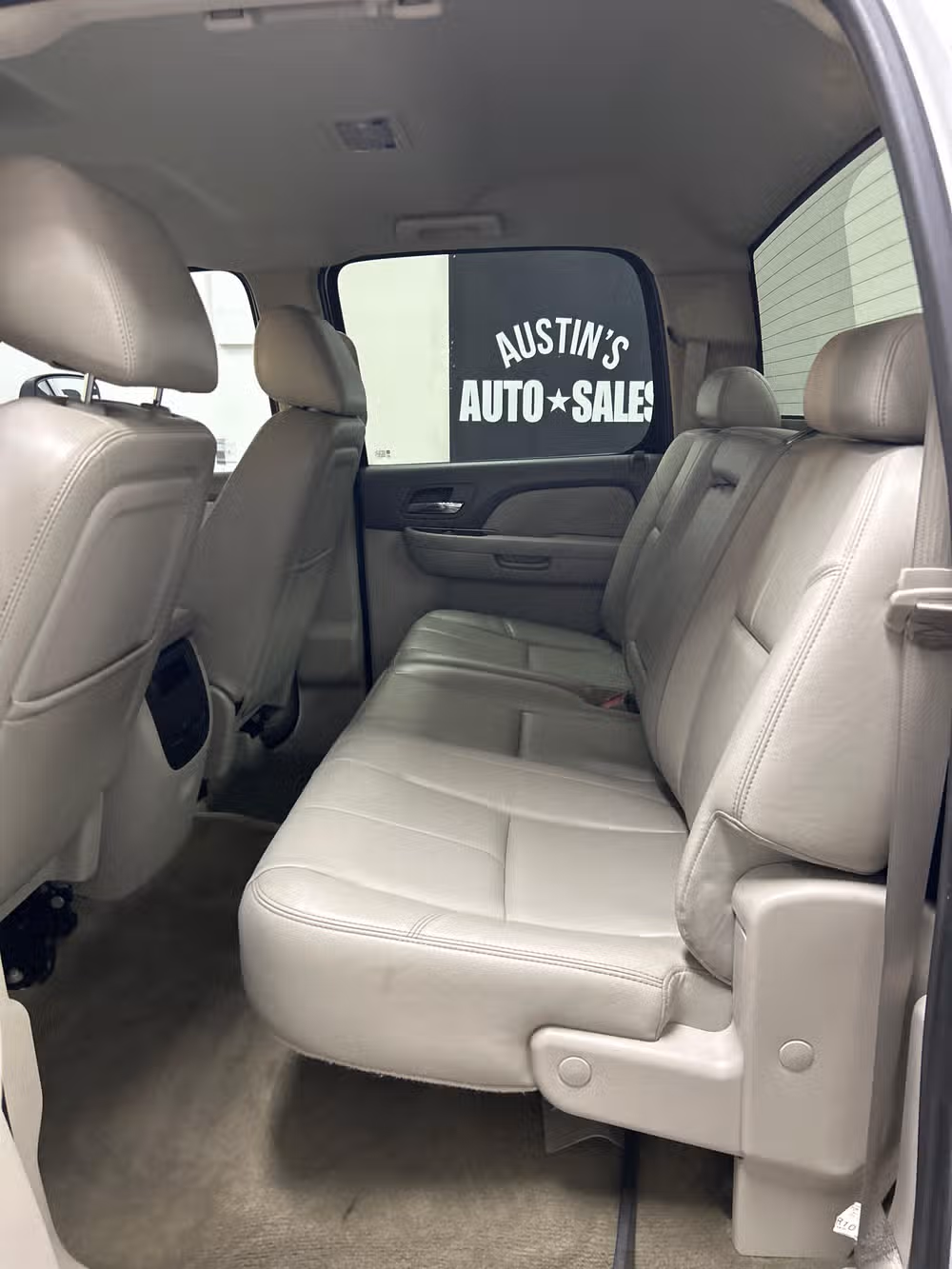 2011 Chevrolet Silverado 2500HD LTZ Crew Cab Image 11