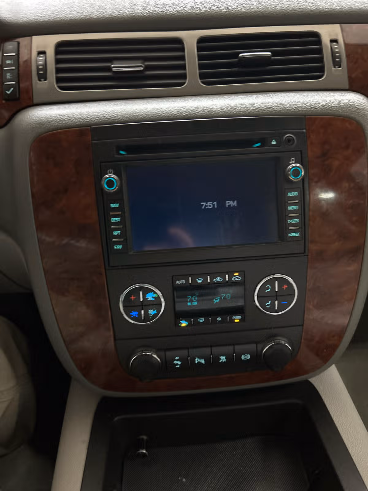 2011 Chevrolet Silverado 2500HD LTZ Crew Cab Image 16