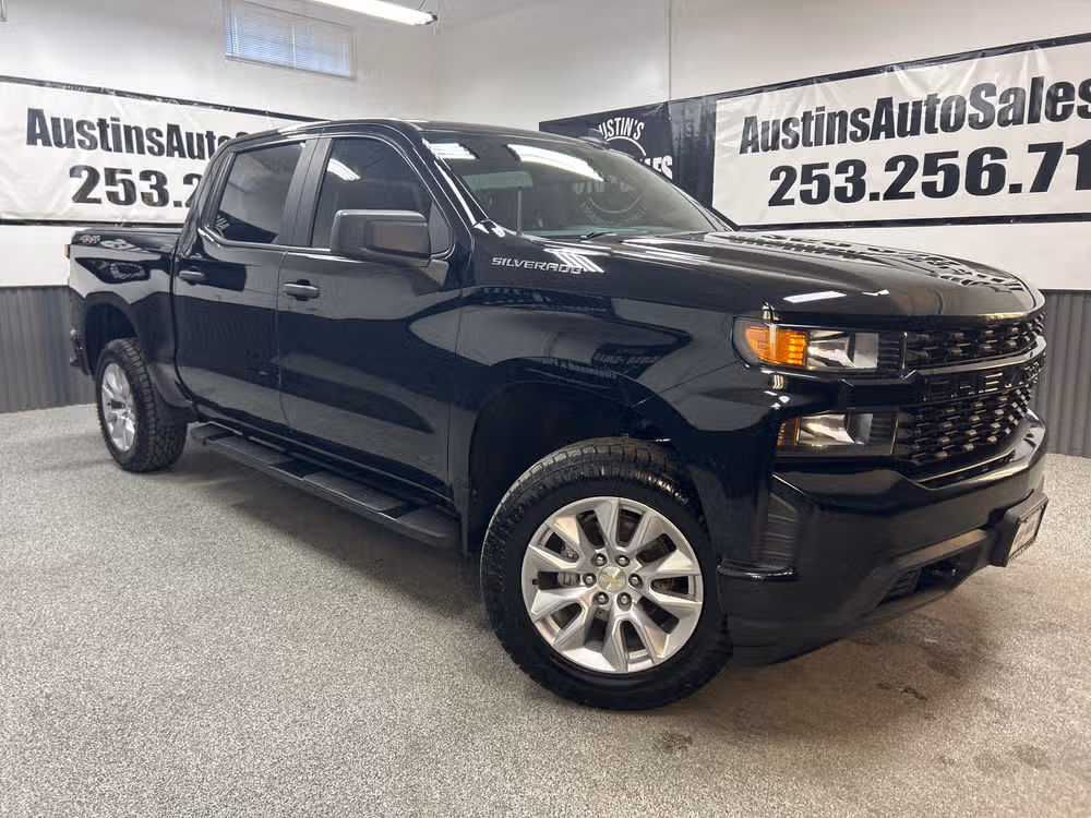 2020 Chevrolet Silverado 1500 Custom 4X4 Crew Cab Short Box's photo