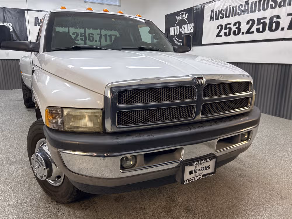 2001 Dodge Ram 3500 SLT Plus Quad Cab Image 2