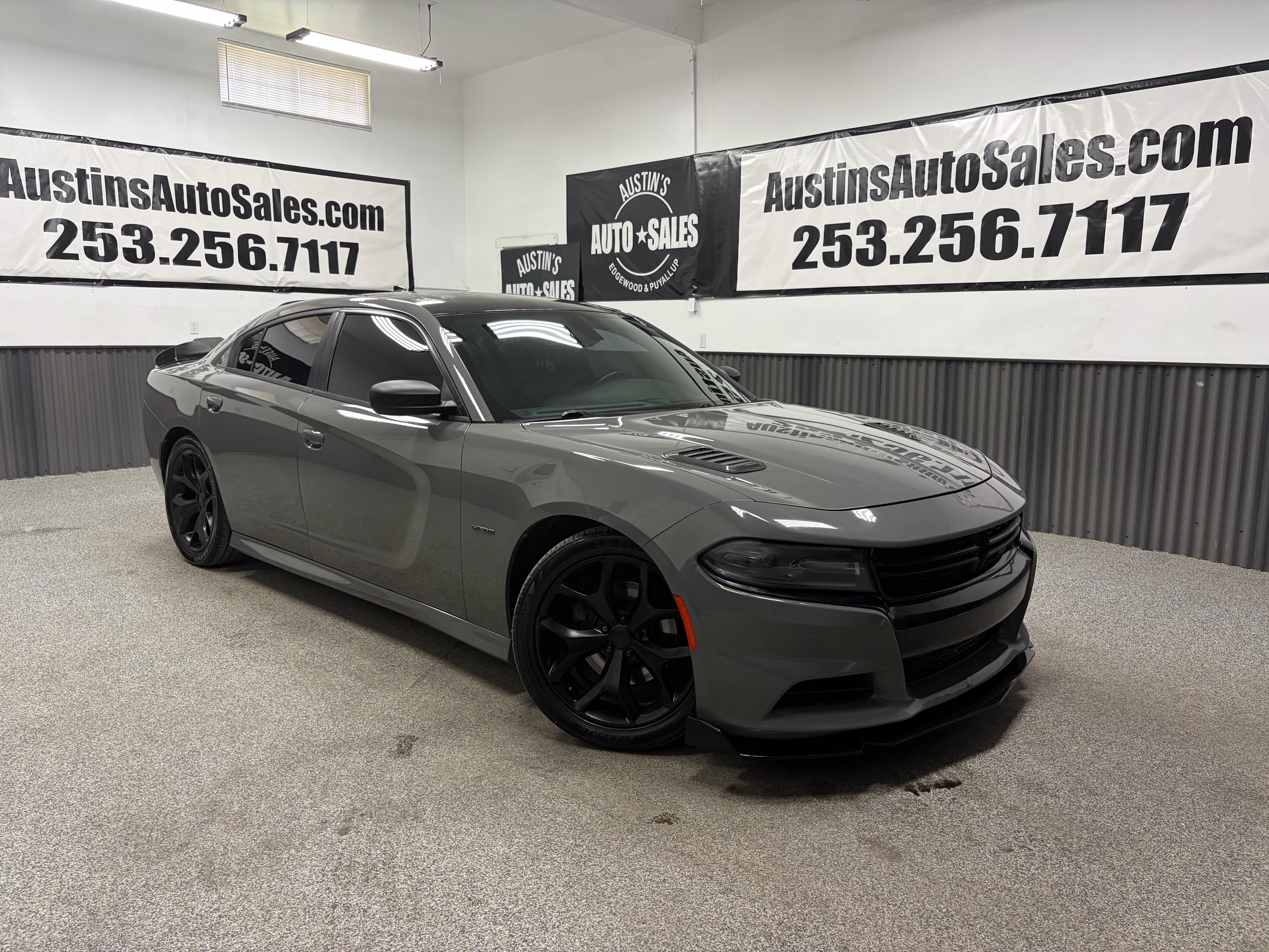 2017 Dodge Charger R/T's photo