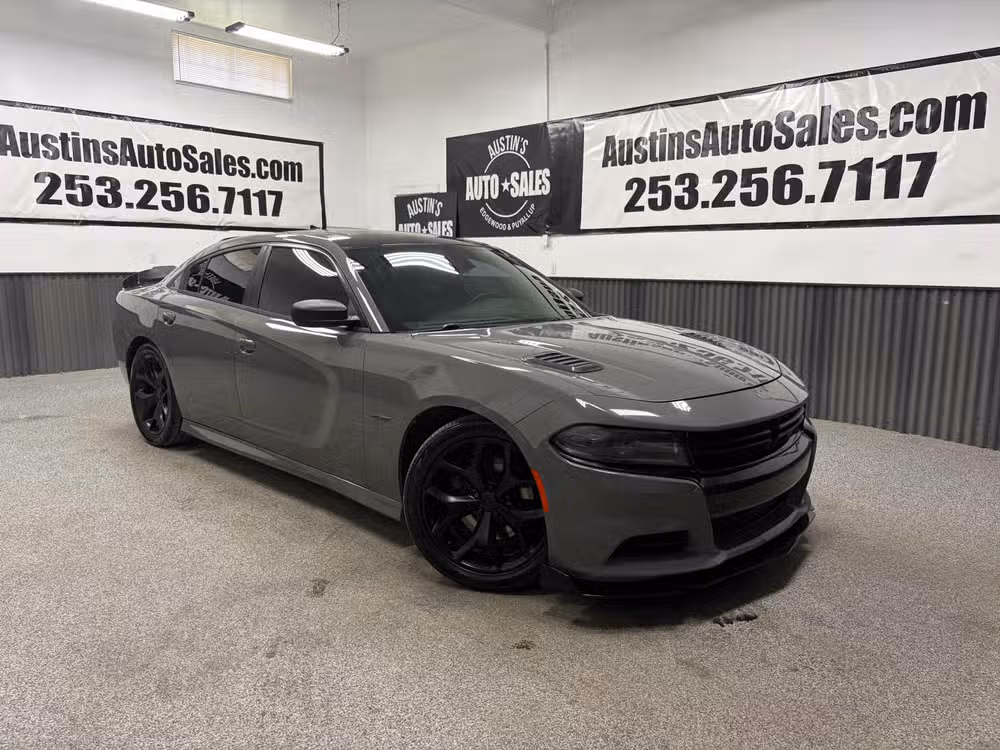 2017 Dodge Charger R/T's photo