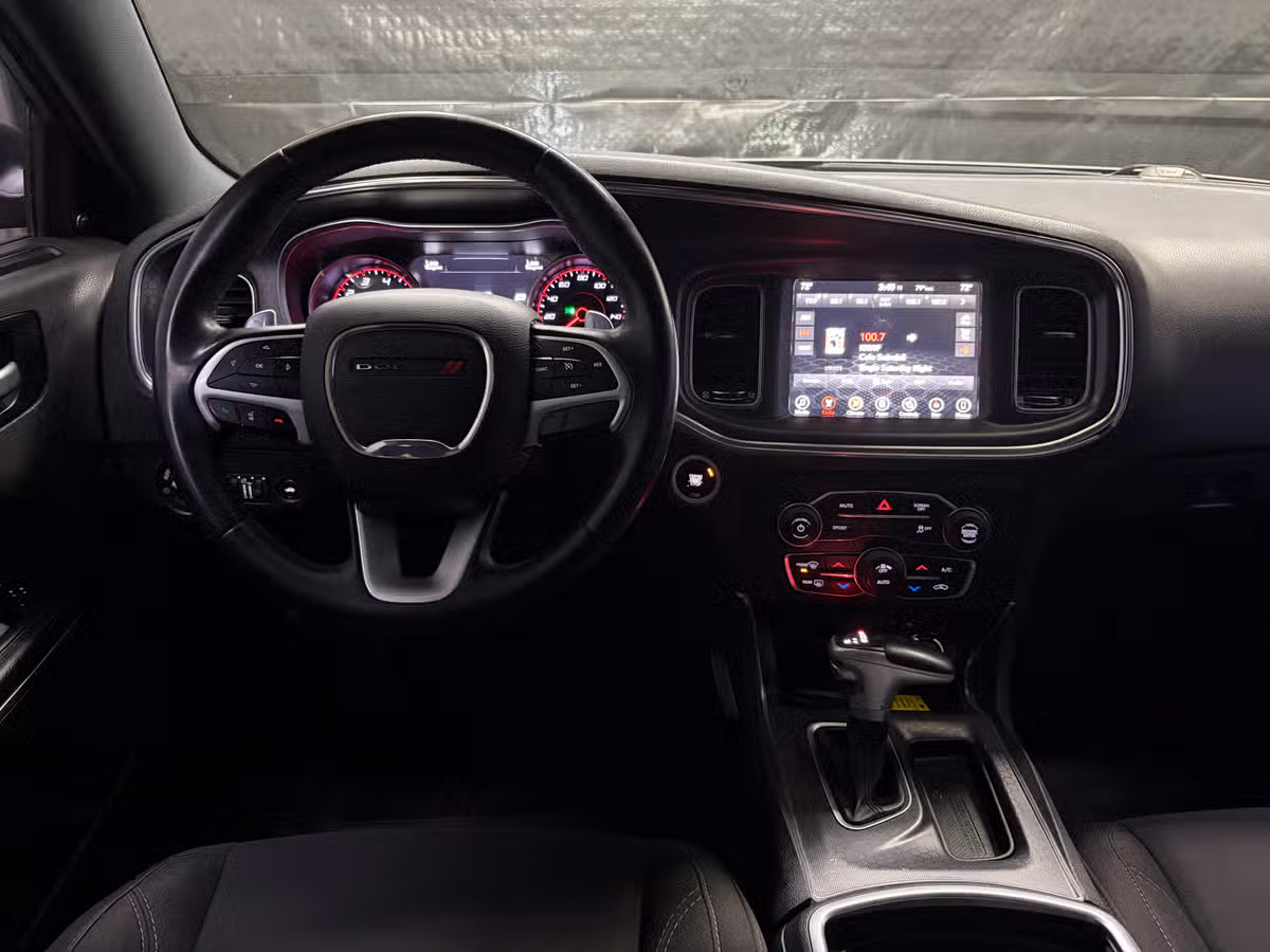 2017 Dodge Charger R/T Image 10