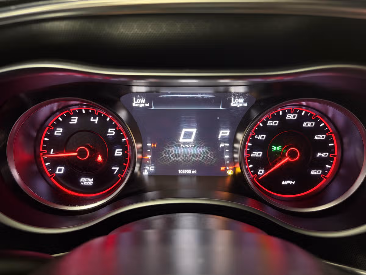 2017 Dodge Charger R/T Image 12