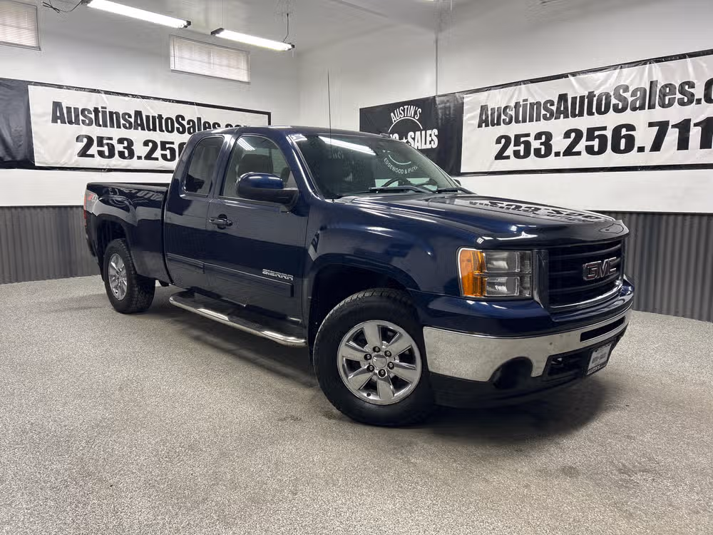 2010 GMC Sierra 4WD Extended Cab SLT LWB's photo