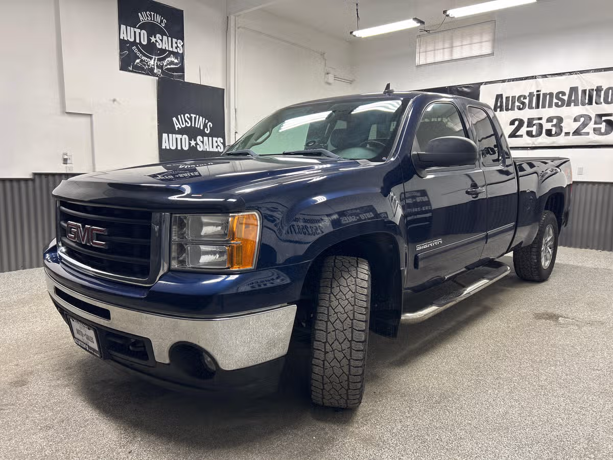 2010 GMC Sierra 1500 SLT Extended Cab Image 3