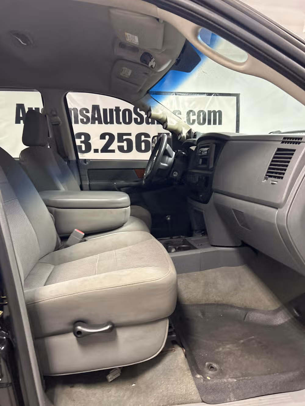 2006 Dodge Ram 2500 SLT Quad Cab Image 13
