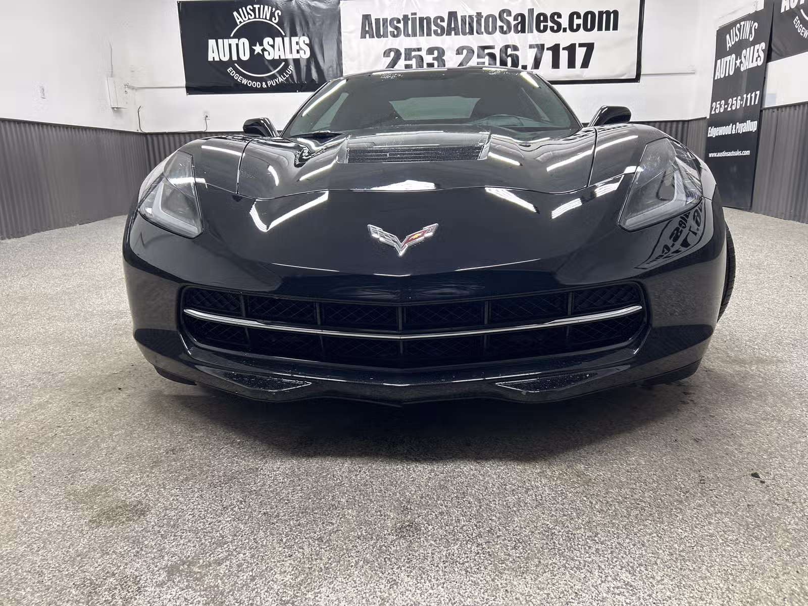 2015 Chevrolet Corvette Stingray Z51 Upper Image 2