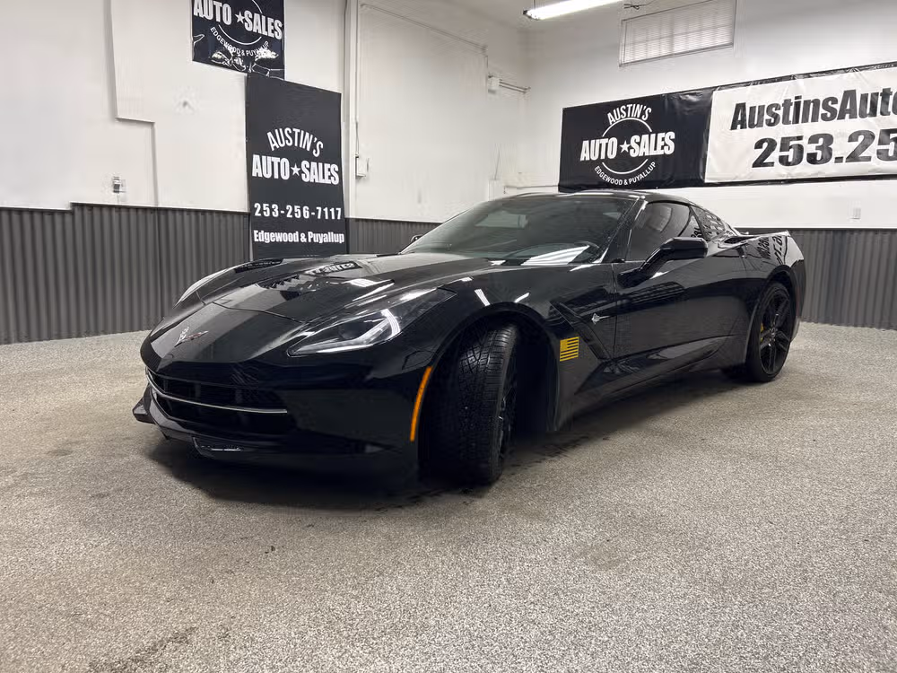 2015 Chevrolet Corvette Stingray Z51 Image 3
