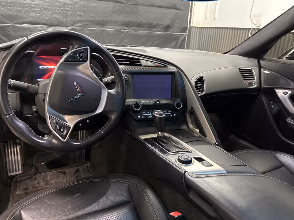 2015 Chevrolet Corvette Stingray Z51 Image 10