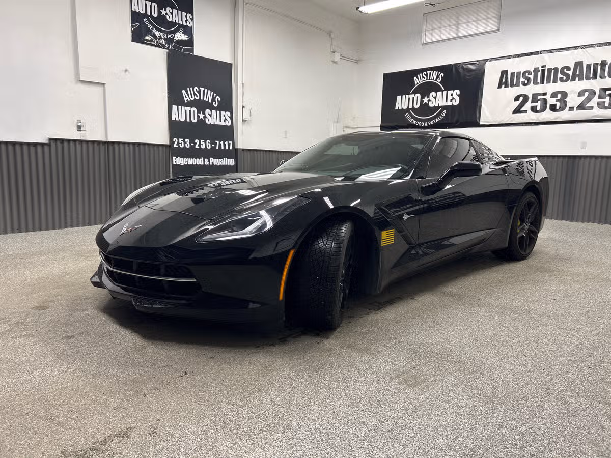 2015 Chevrolet Corvette Stingray Z51 Image 3