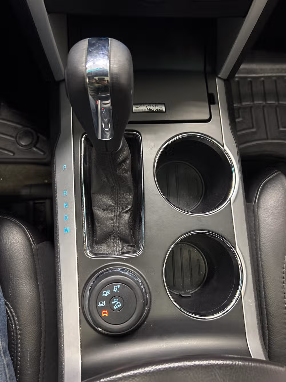 2013 Ford Explorer XLT Image 16