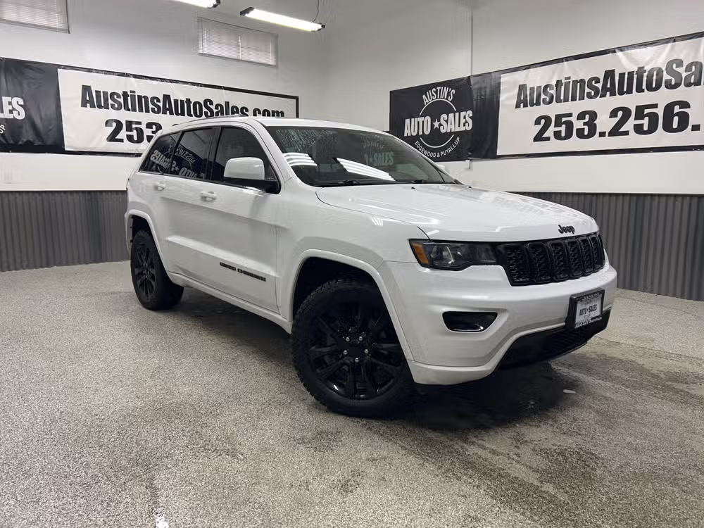 2018 Jeep Grand Cherokee Altitude 4WD's photo