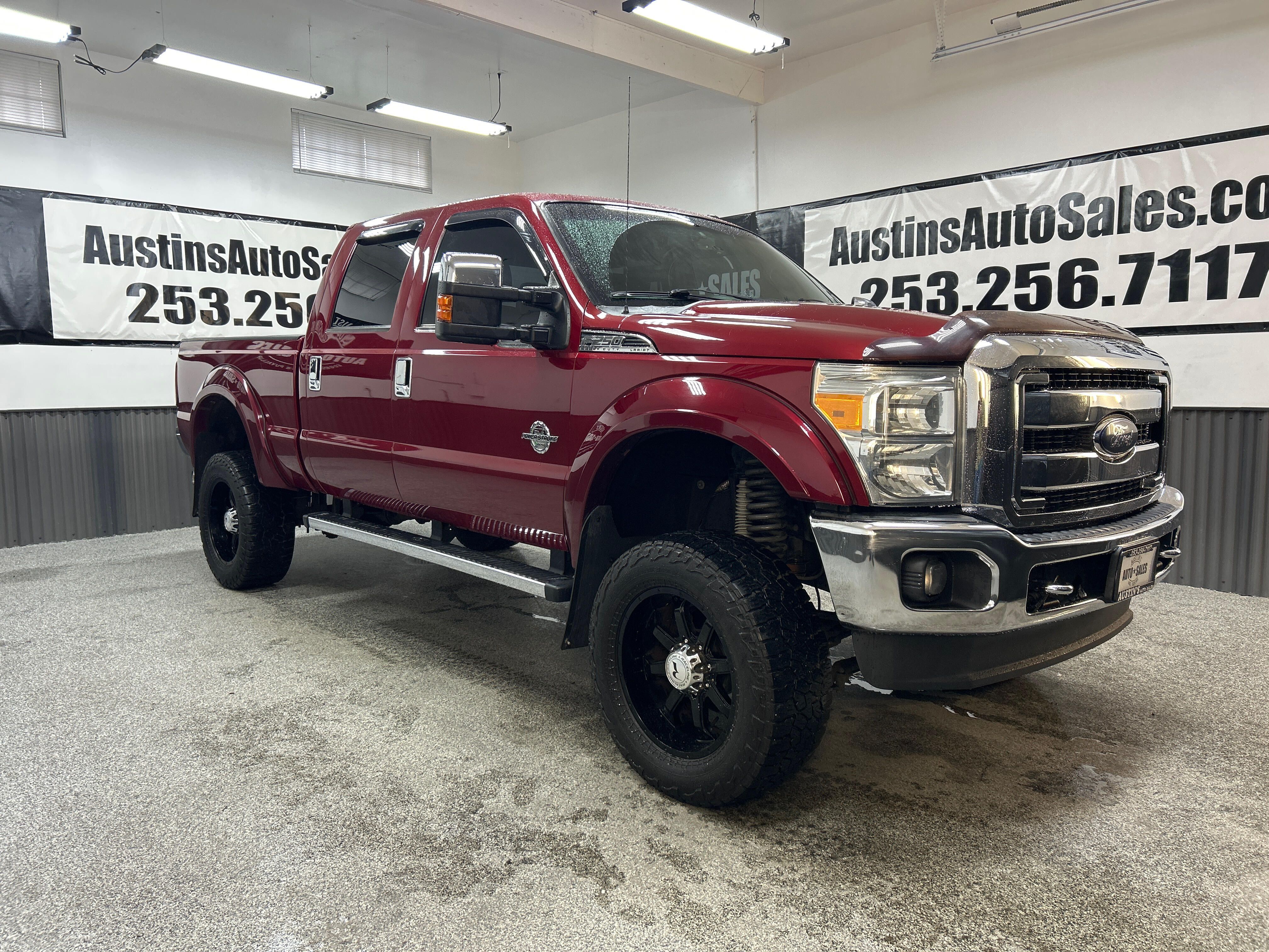 2013 Ford F-250 Lariat 4x4 Crew Cab 172 in's photo