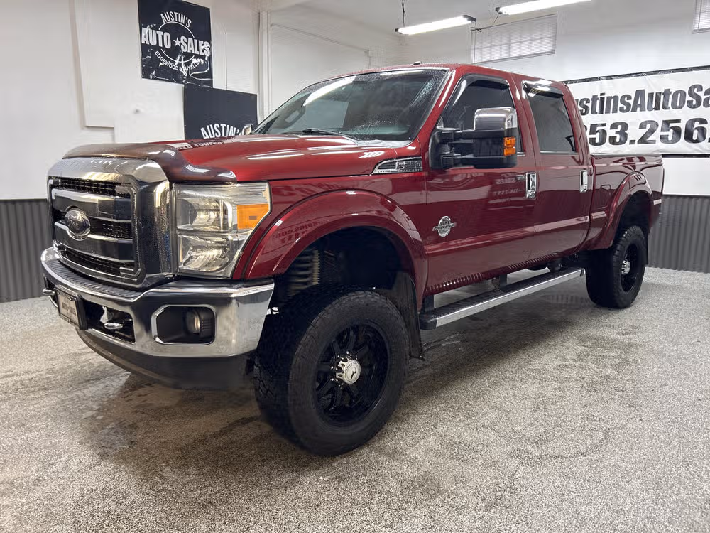 2013 Ford F-250 Super Duty Lariat Crew Cab Image 3