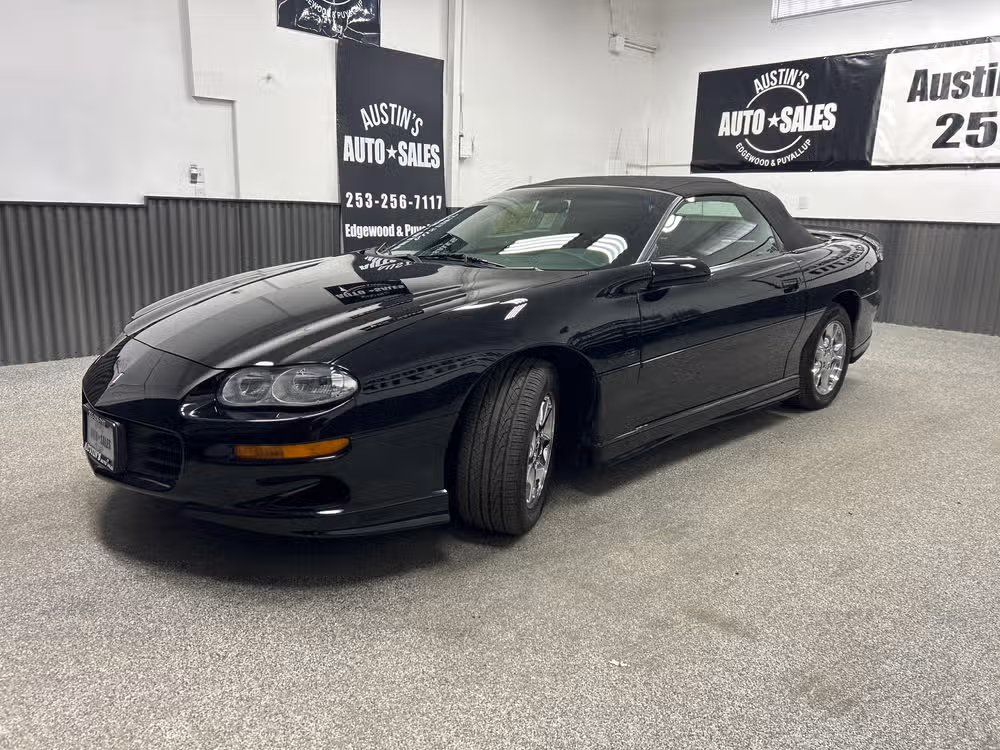 2002 Chevrolet Camaro Z28 Lower Image 1
