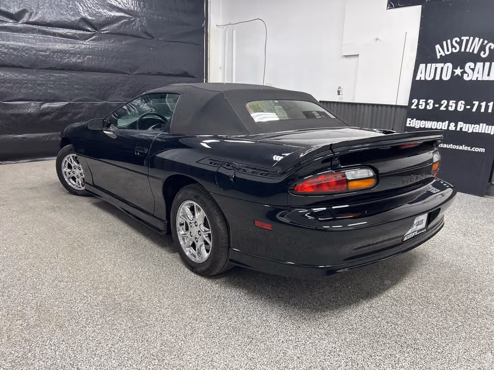 2002 Chevrolet Camaro Z28 Image 4