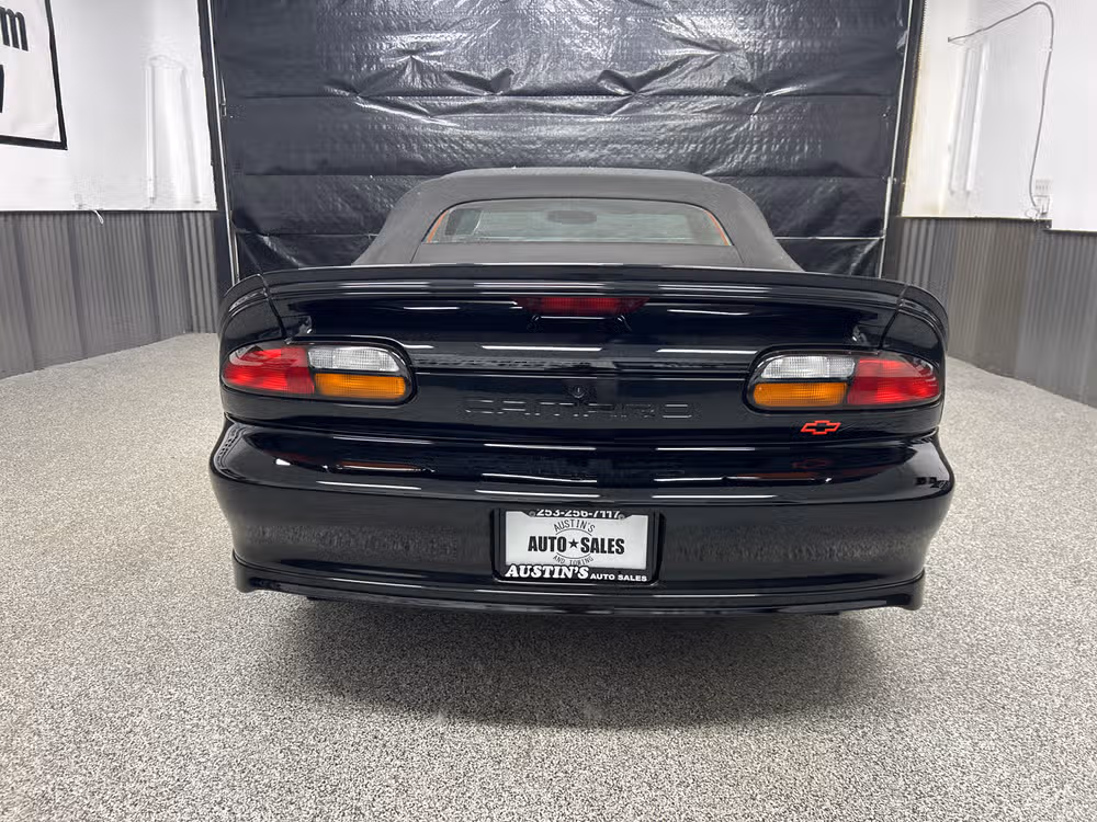 2002 Chevrolet Camaro Z28 Image 5