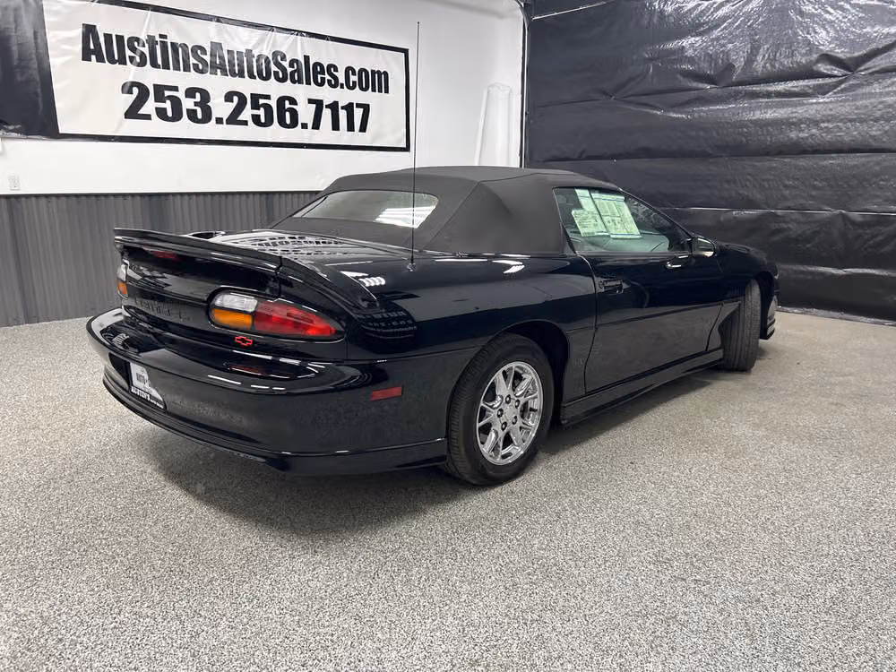 2002 Chevrolet Camaro Z28 Image 6