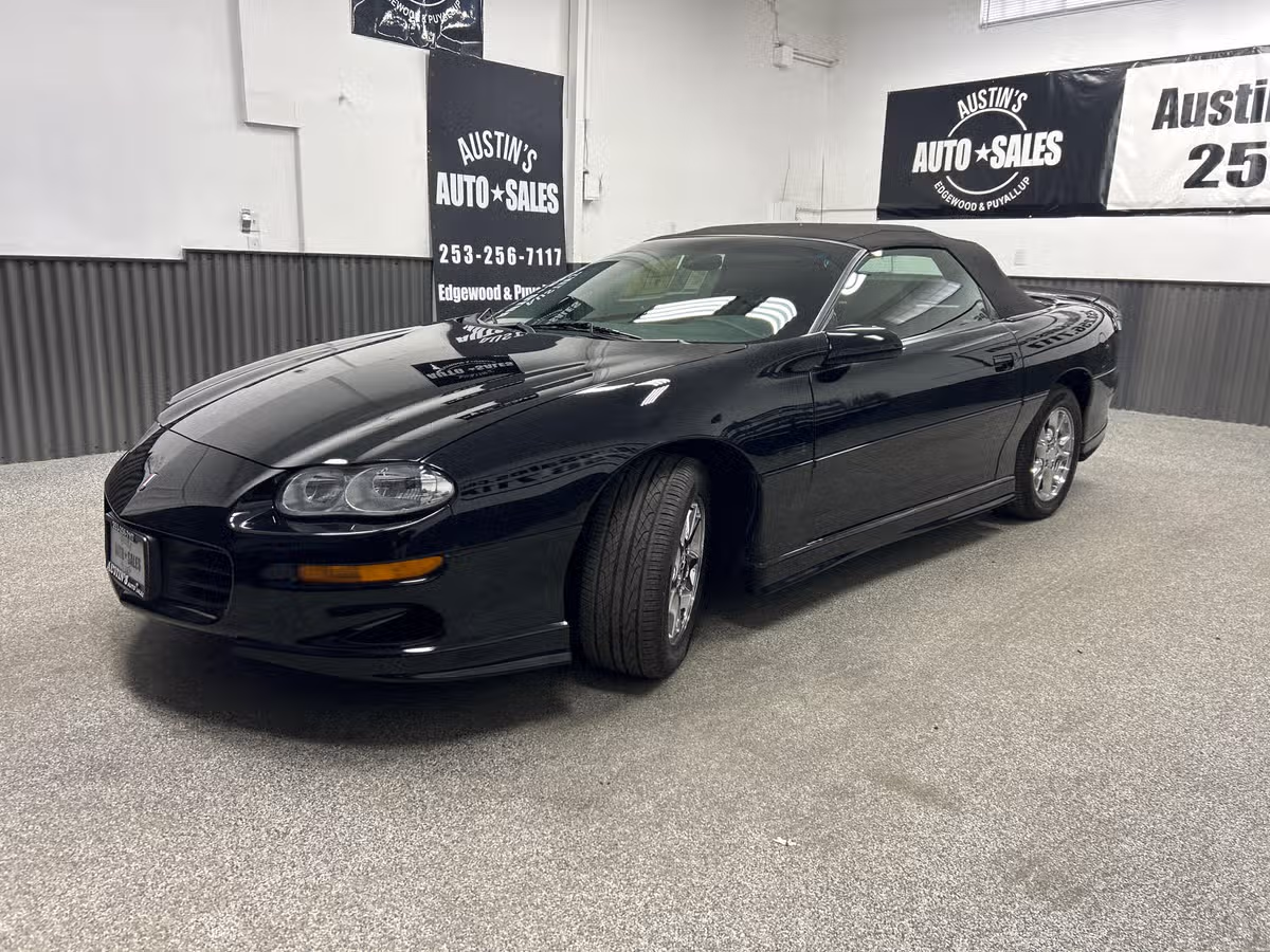 2002 Chevrolet Camaro Z28 Image 3