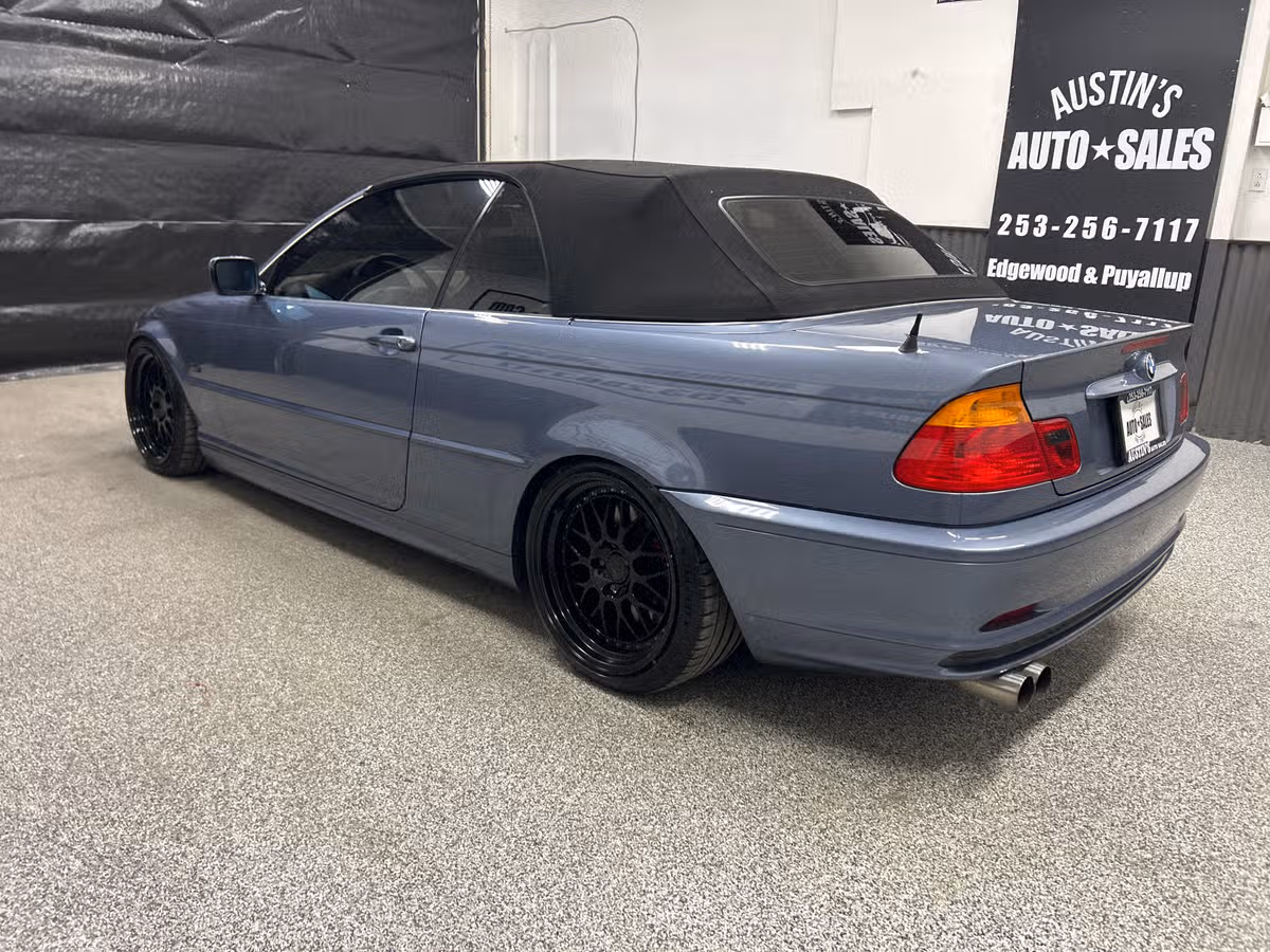 2001 BMW 3 Series 330Ci Image 4