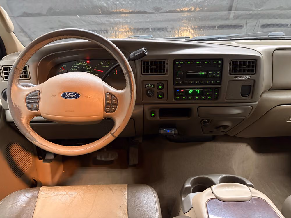 2003 Ford Excursion Eddie Bauer Image 10