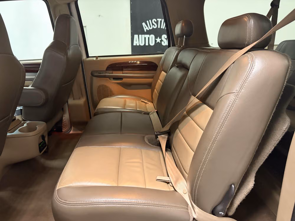 2003 Ford Excursion Eddie Bauer Image 19
