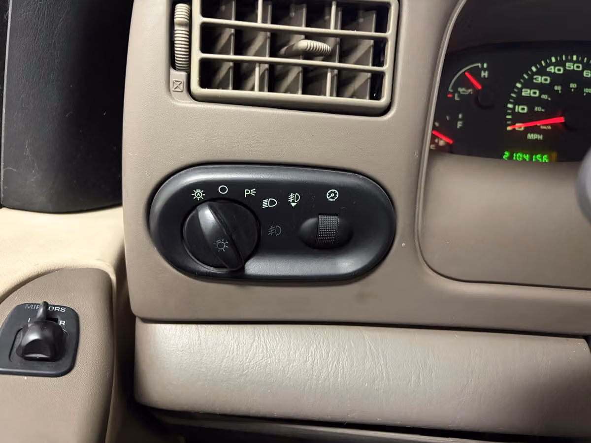 2003 Ford Excursion Eddie Bauer Image 16