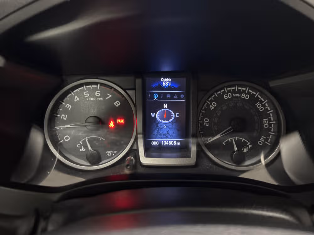 2017 Toyota Tacoma TRD Off-Road Double Cab Image 18