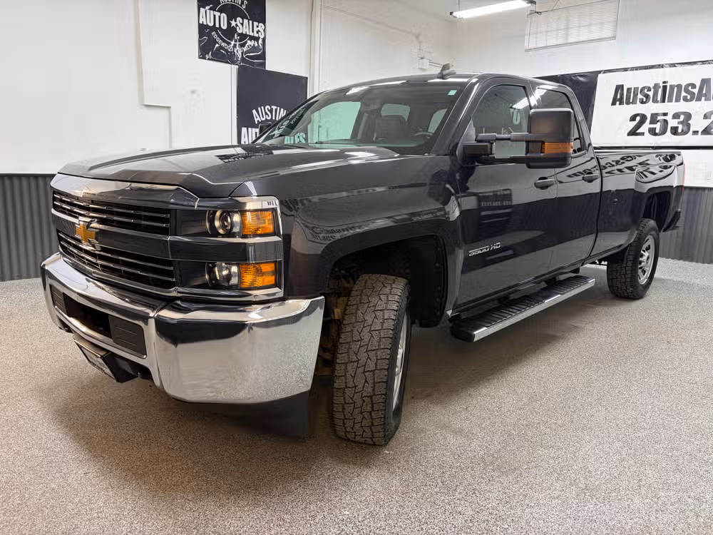 2015 Chevrolet Silverado 3500HD Work Truck Double Cab Image 6