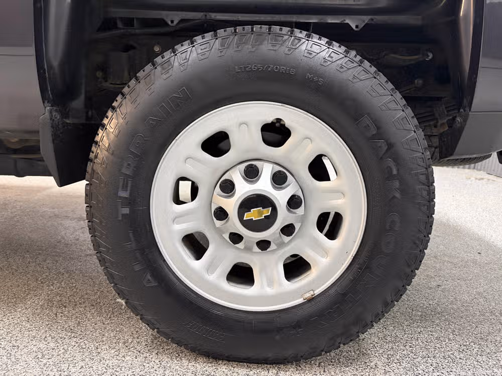 2015 Chevrolet Silverado 3500HD Work Truck Double Cab Image 9