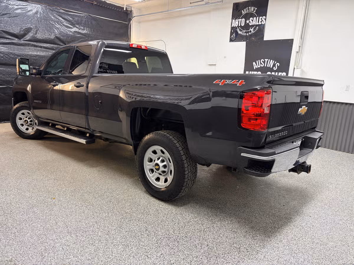 2015 Chevrolet Silverado 3500HD Work Truck Double Cab Image 8