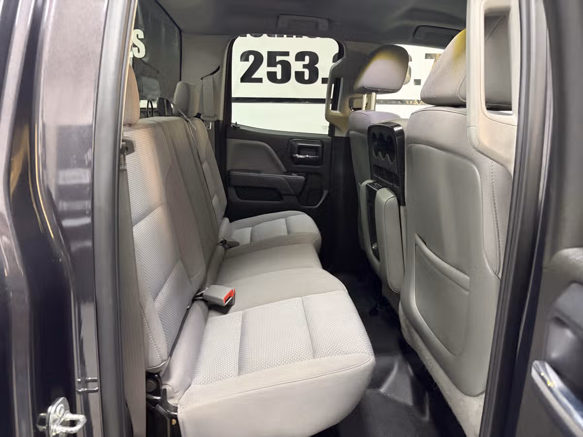 2015 Chevrolet Silverado 3500HD Work Truck Double Cab Image 20