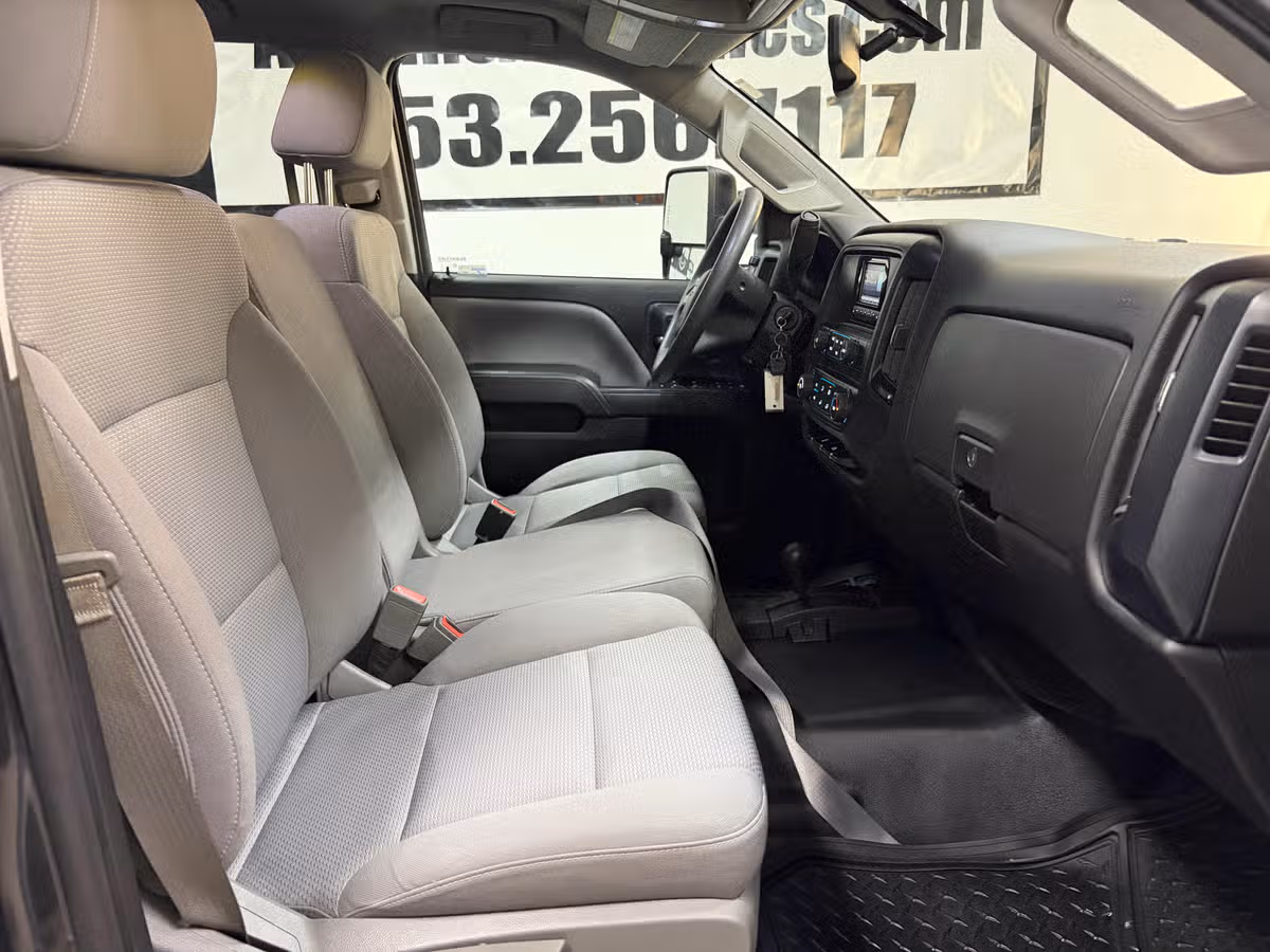 2015 Chevrolet Silverado 3500HD Work Truck Double Cab Image 21