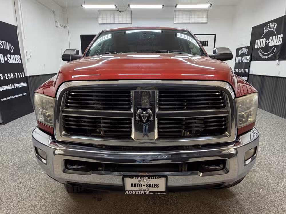 2010 Dodge Ram 3500 Laramie Crew Cab Image 5