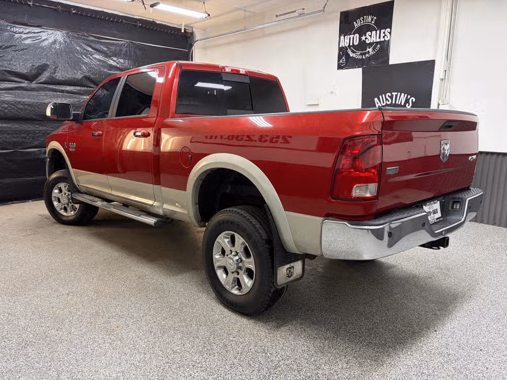 2010 Dodge Ram 3500 Laramie Crew Cab Image 8