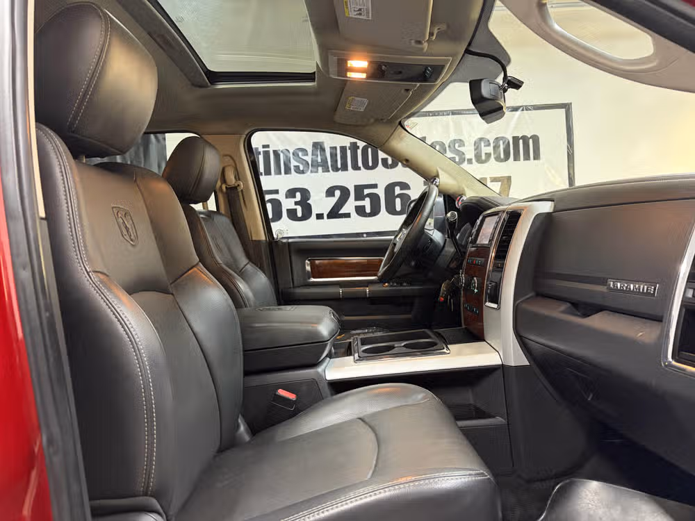 2010 Dodge Ram 3500 Laramie Crew Cab Image 21