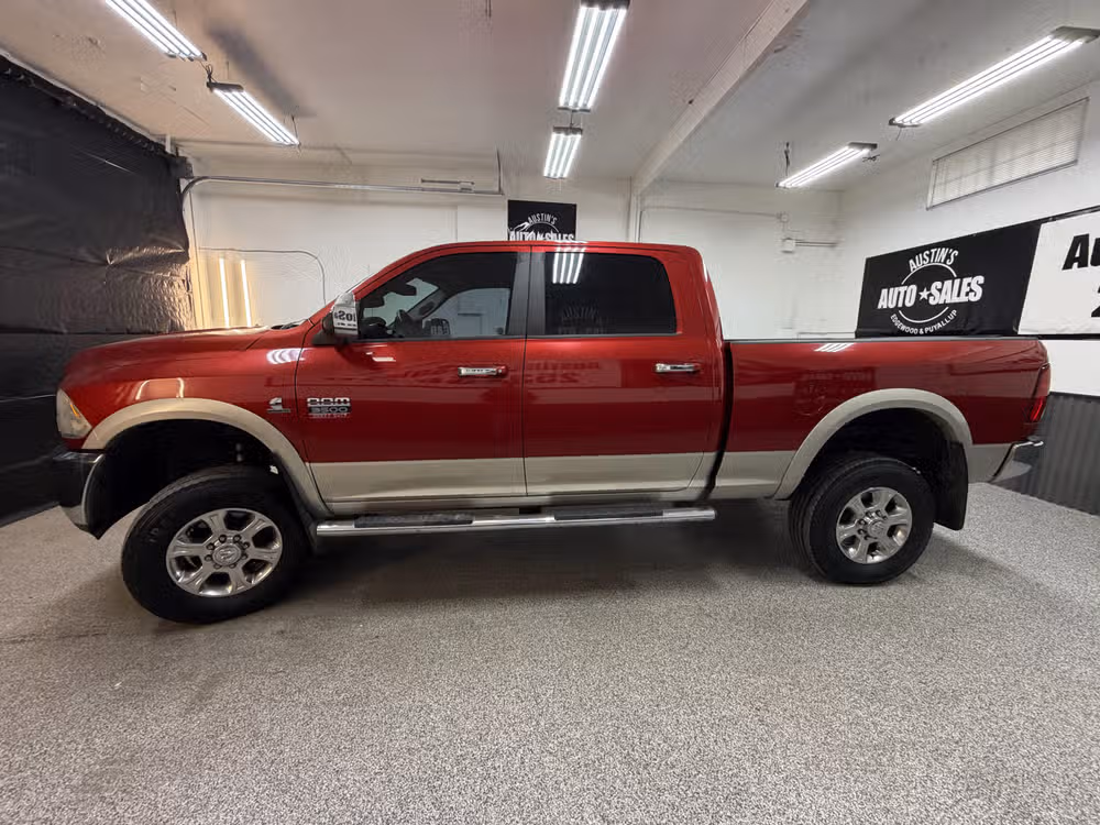 2010 Dodge Ram 3500 Laramie Crew Cab Image 7