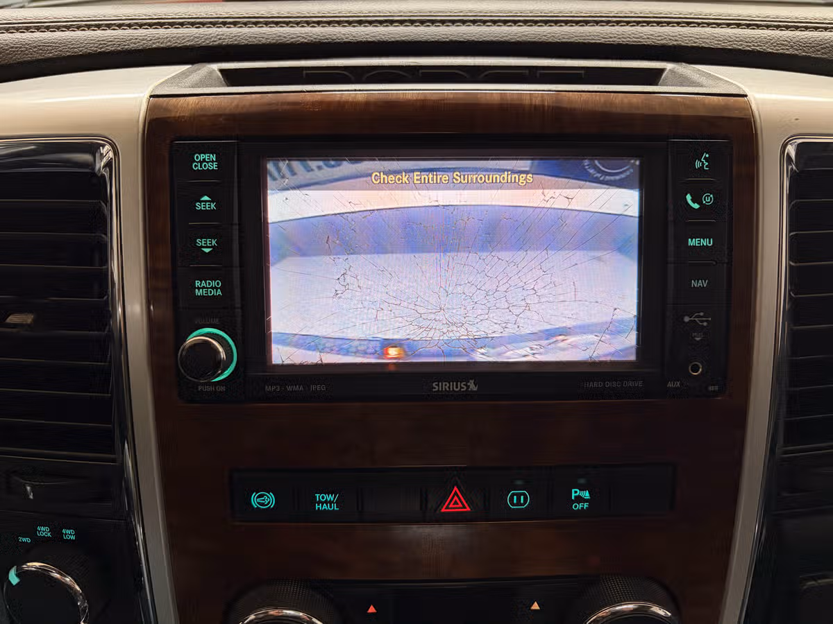 2010 Dodge Ram 3500 Laramie Crew Cab Image 12