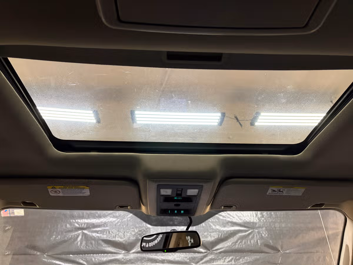 2010 Dodge Ram 3500 Laramie Crew Cab Image 14