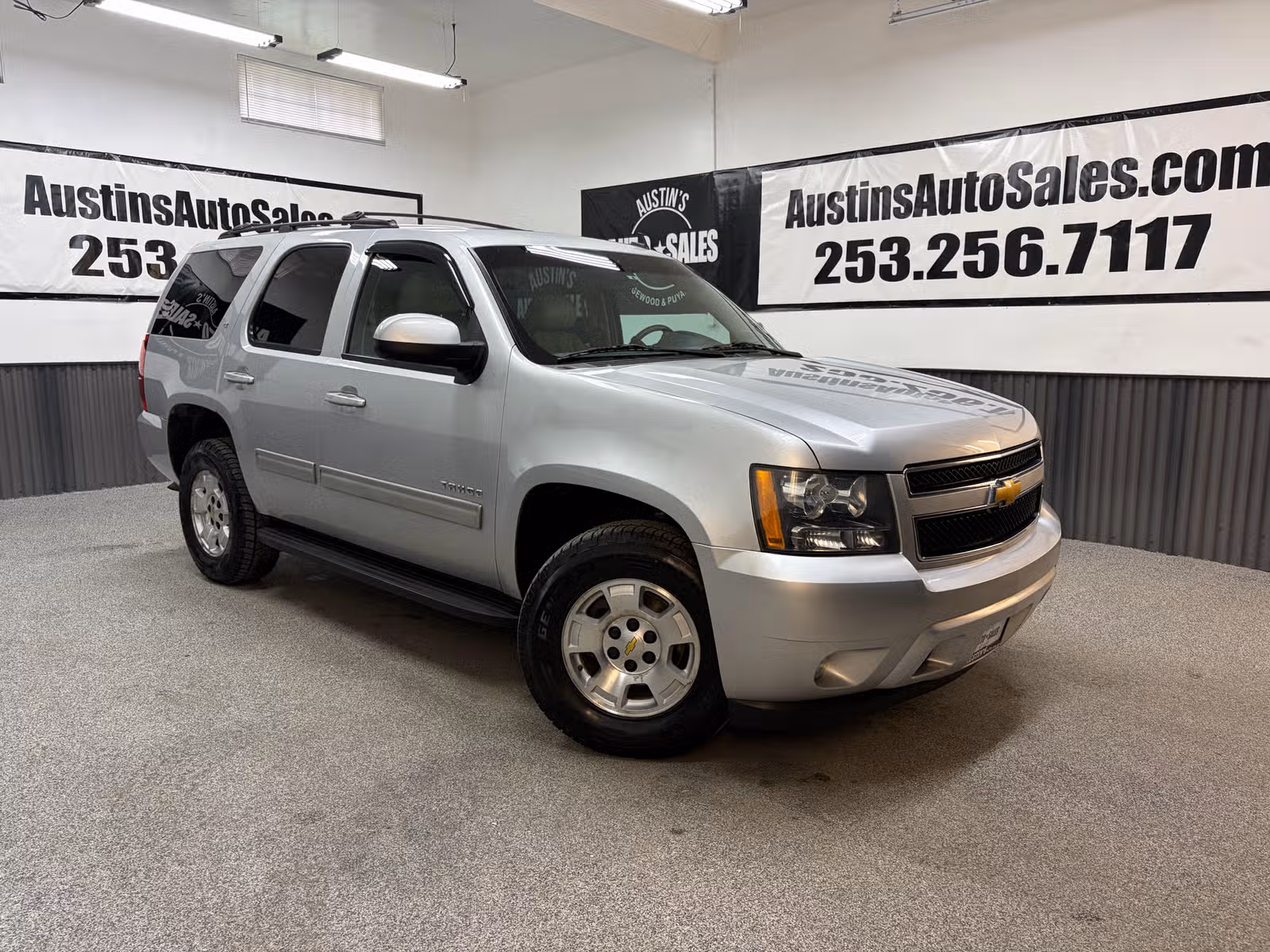 2013 Chevrolet Tahoe LT Upper Image 1