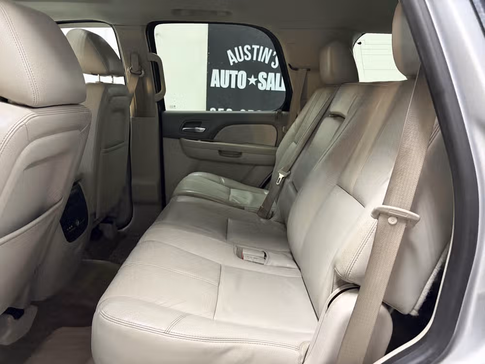 2013 Chevrolet Tahoe LT Image 18