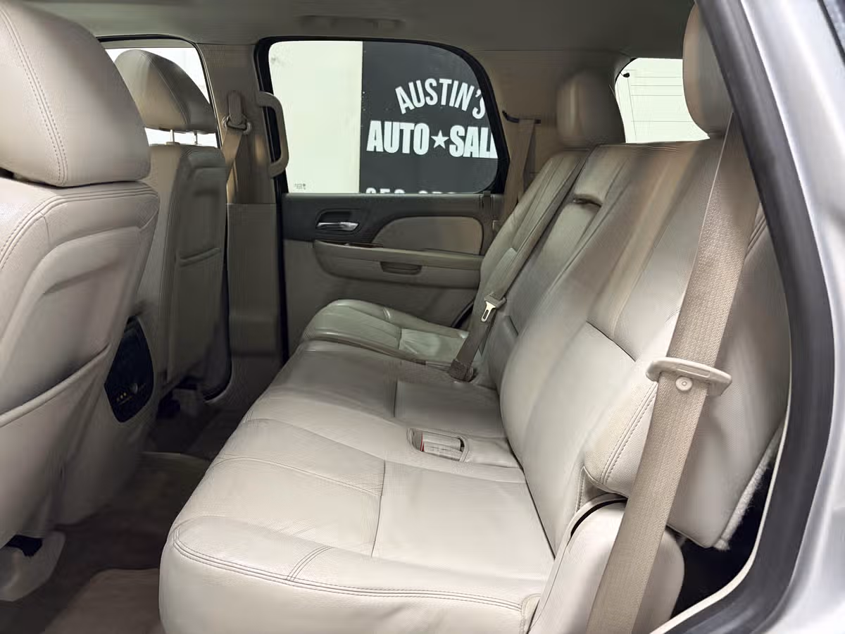2013 Chevrolet Tahoe LT Image 18