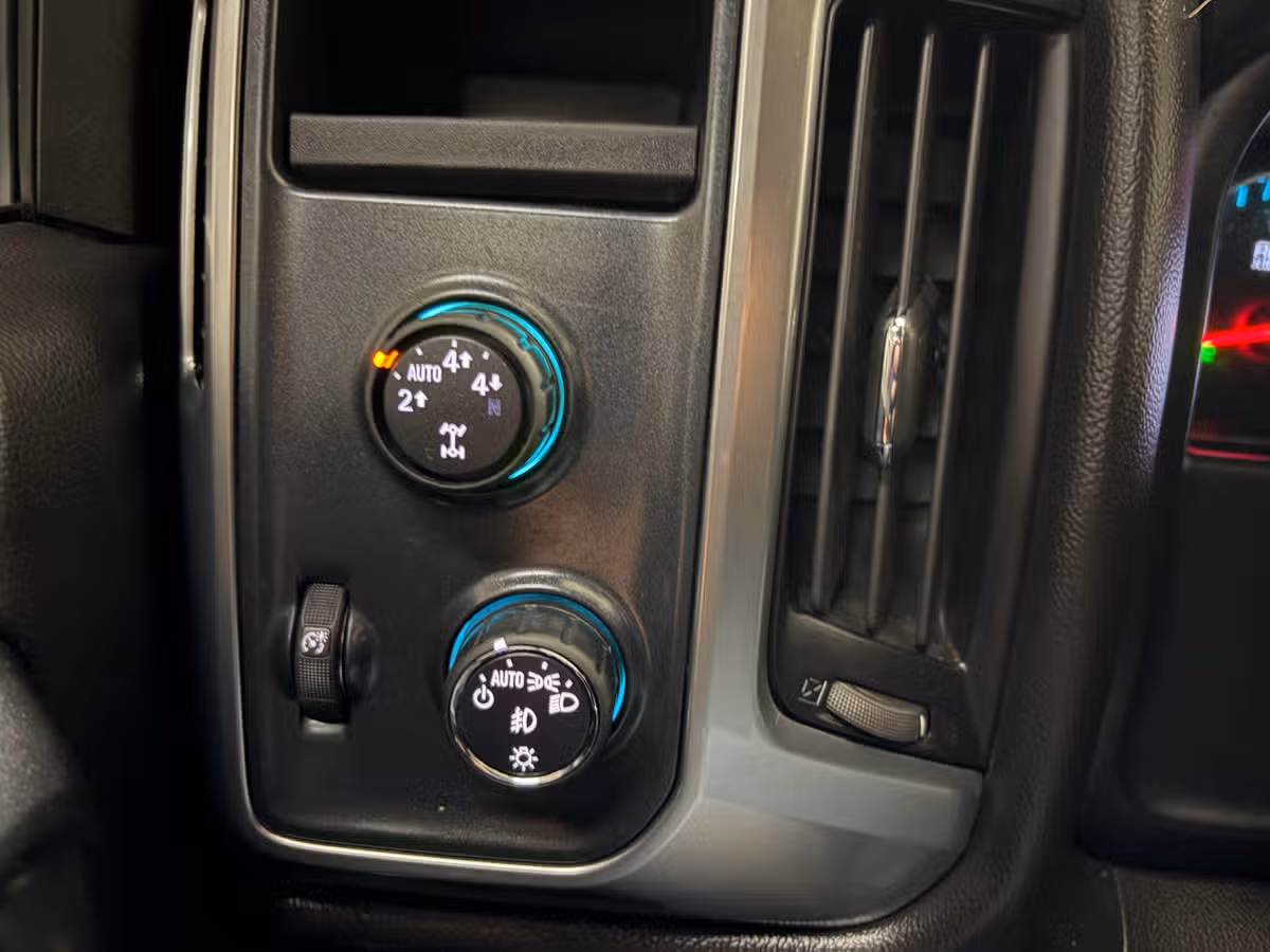 2014 Chevrolet Silverado 1500 LT Double Cab Image 15