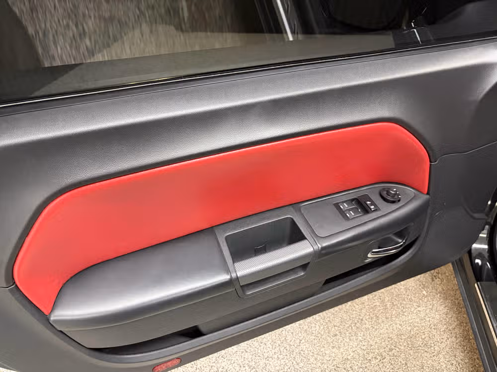 2014 Dodge Challenger R/T Plus Image 13