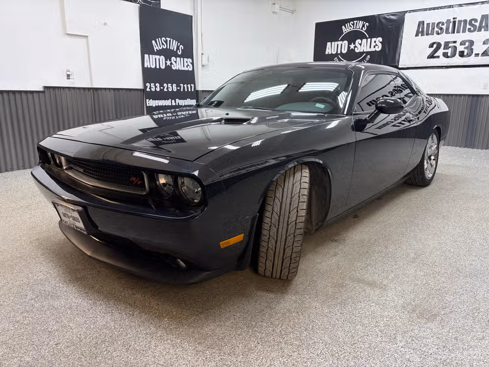 2014 Dodge Challenger R/T Plus Image 6