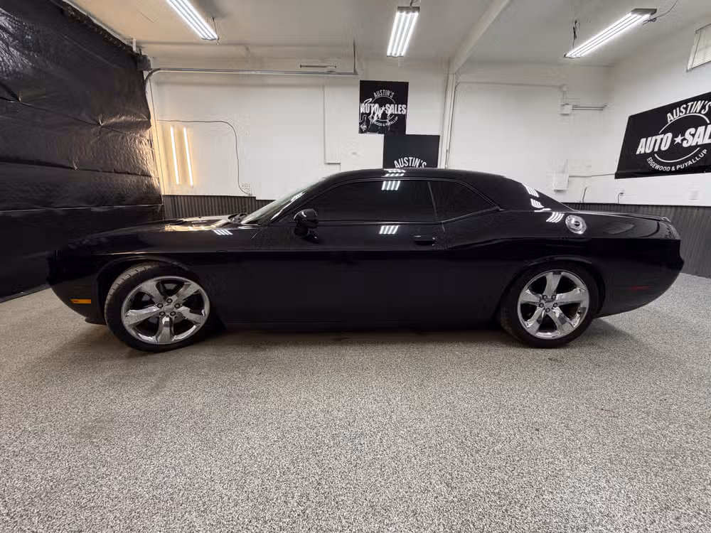 2014 Dodge Challenger R/T Plus Image 7