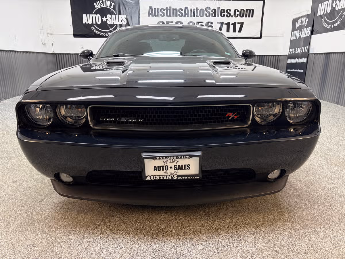 2014 Dodge Challenger R/T Plus Image 5
